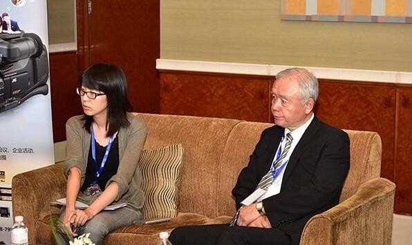 “一再以习大大总书记重要讲话和重要指示精神为统领  坚决打赢疫情防控和经济社会快速发展两场硬仗夺取双胜利”