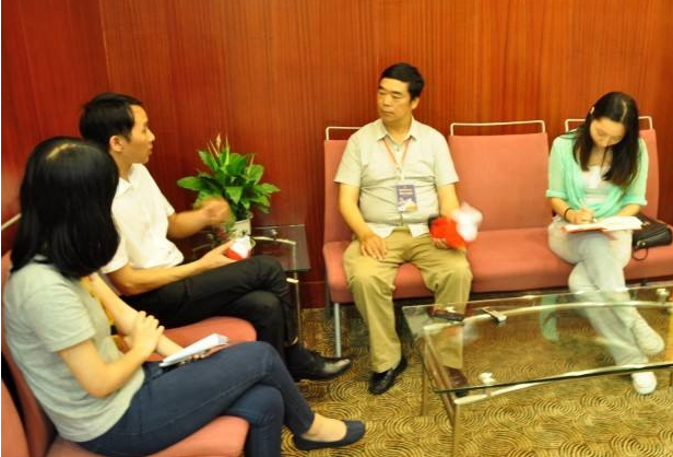 “蓝天立在“奋战一季度、加力开新局”暨2021年一季度经济运行部署电视电话会议上强调：以战斗姿态打好“七场硬仗” 坚决夺取开局之年首战胜利”