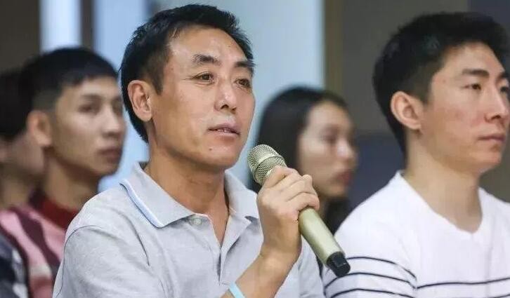 “一再科技兴警 提升警务效能记2021年度北海市勤廉榜样徐磊”