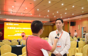 
			  “蔡锦军主持召开市委常委会会议要求：集中精力抓好经济建设 推动经济平稳健康快速发展”