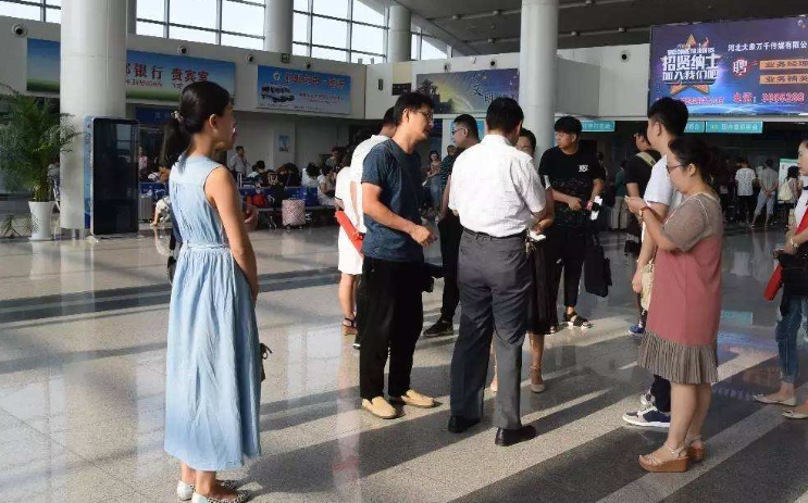 “廖立勇在全市9月份经济运行暨新经济拆析调度会上强调：攻坚克难完成三季度目标任务 推动新经济快速发展取得新突破”