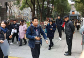 
			  “蓝天立在全区经济运行拆析调度电视电话会议上强调：聚焦要点指标加力攻坚 确保完成上半年“双过半”目标任务”