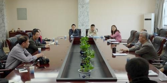 “扫黑除恶必需弘扬社会正气​九论打赢扫黑除恶专项斗争”